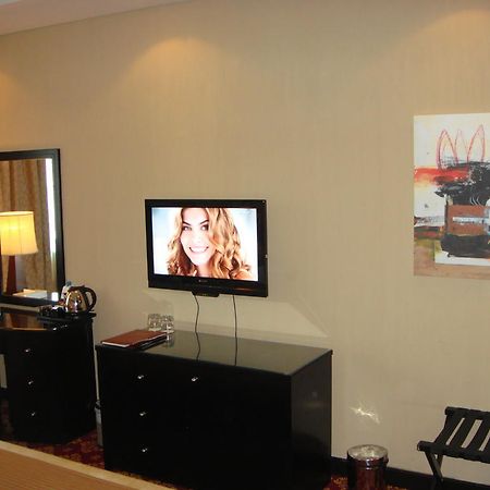Paragon Hotel Abu Dhabi Ngoại thất bức ảnh