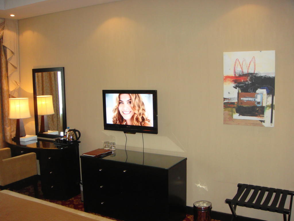 Paragon Hotel Abu Dhabi Ngoại thất bức ảnh