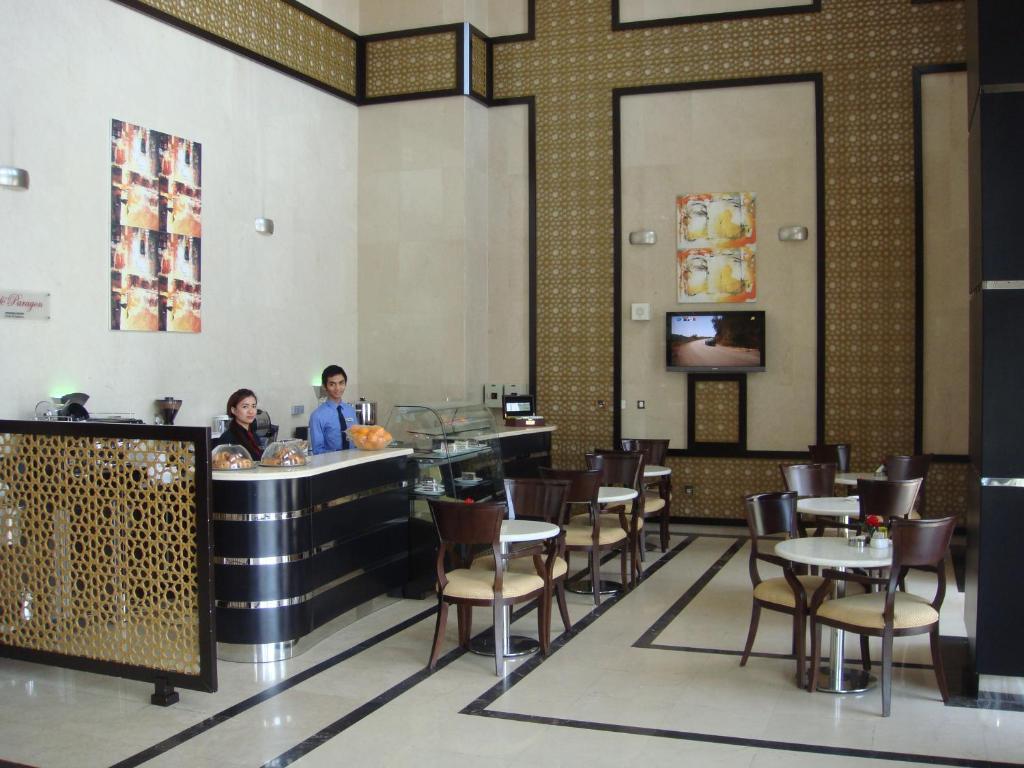 Paragon Hotel Abu Dhabi Ngoại thất bức ảnh