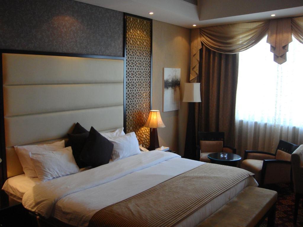 Paragon Hotel Abu Dhabi Ngoại thất bức ảnh