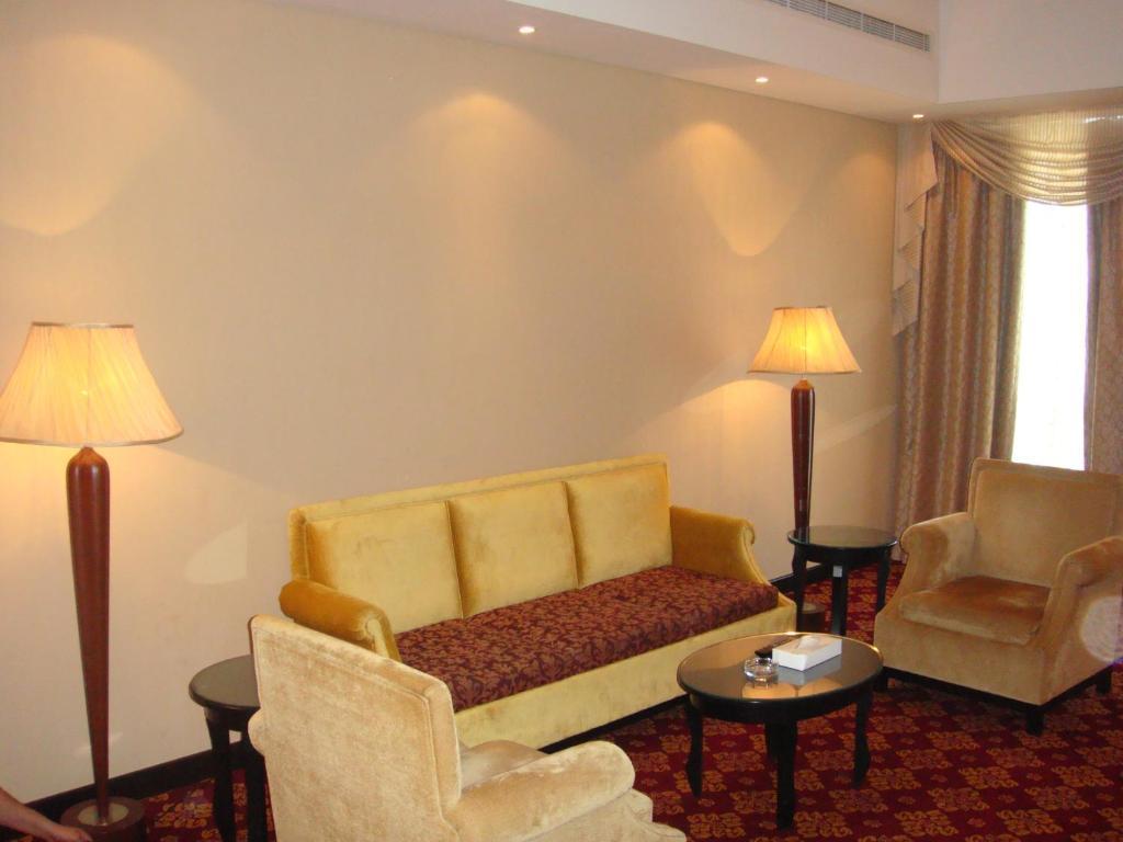 Paragon Hotel Abu Dhabi Phòng bức ảnh