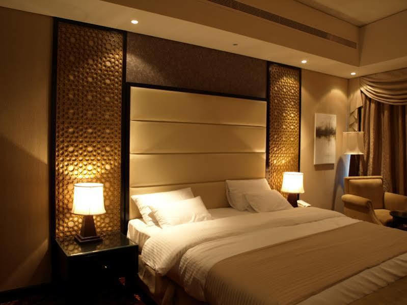 Paragon Hotel Abu Dhabi Ngoại thất bức ảnh