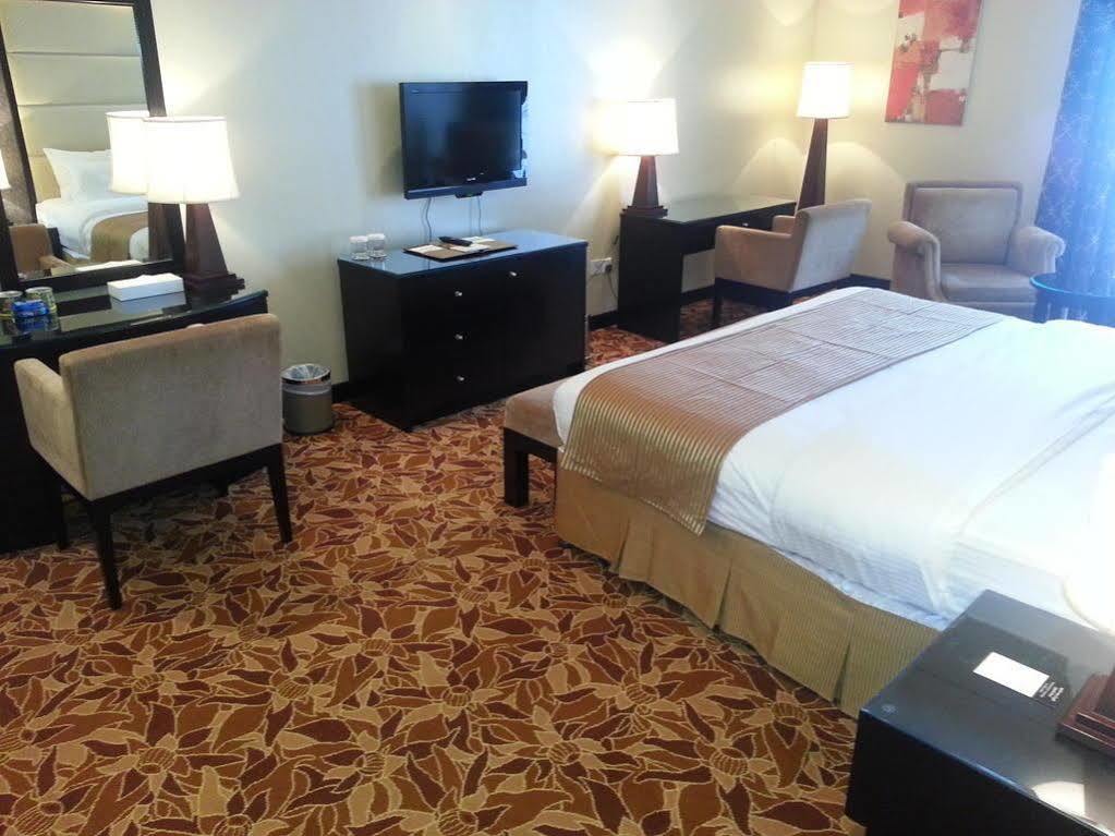 Paragon Hotel Abu Dhabi Ngoại thất bức ảnh